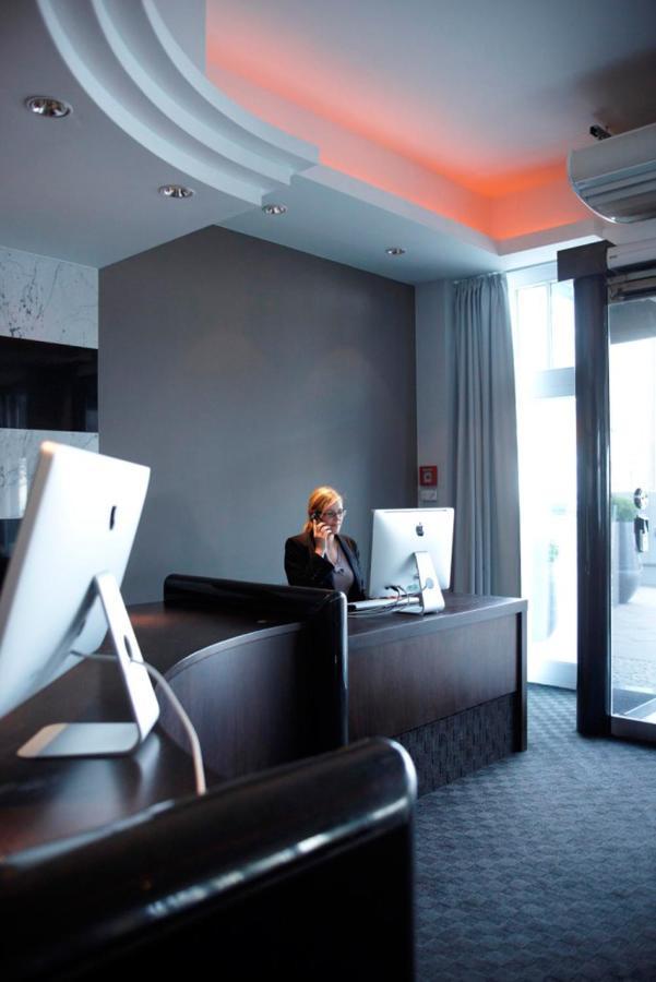New Berlin Hotel Екстериор снимка