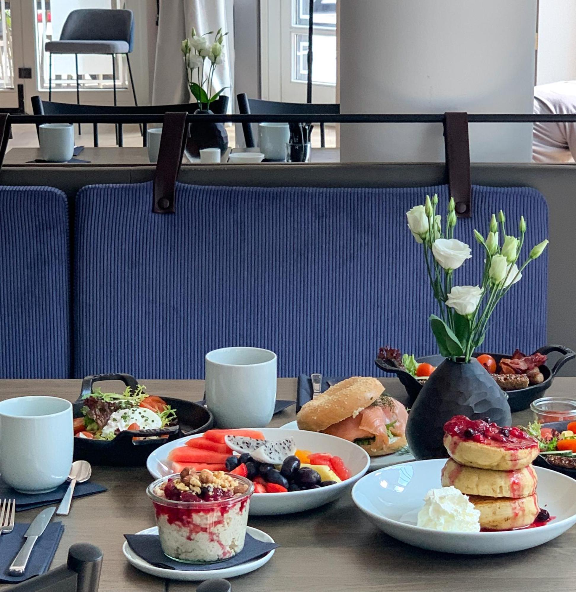 New Berlin Hotel Екстериор снимка