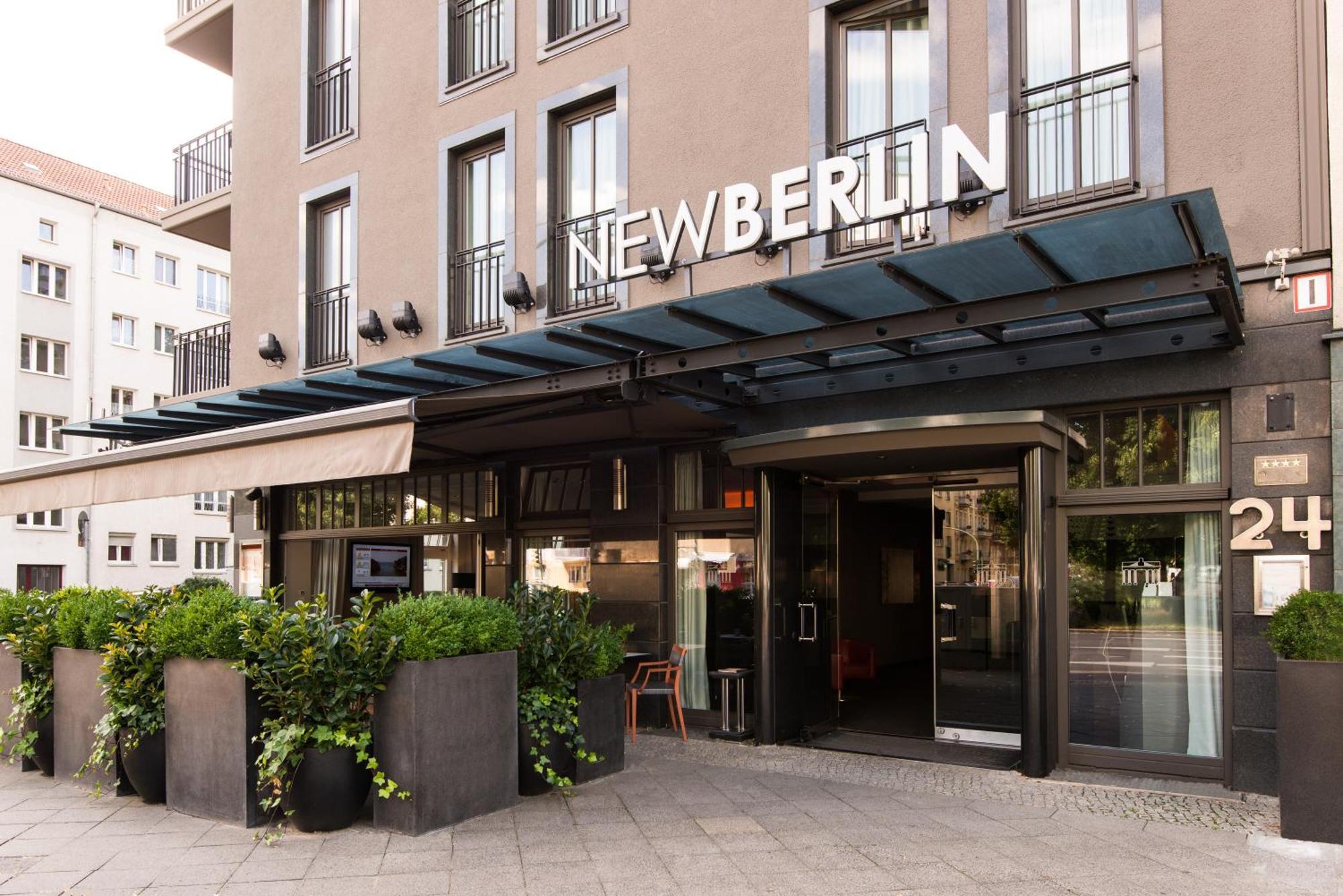 New Berlin Hotel Екстериор снимка