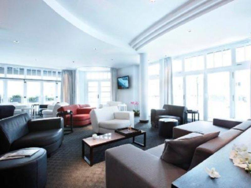 New Berlin Hotel Екстериор снимка
