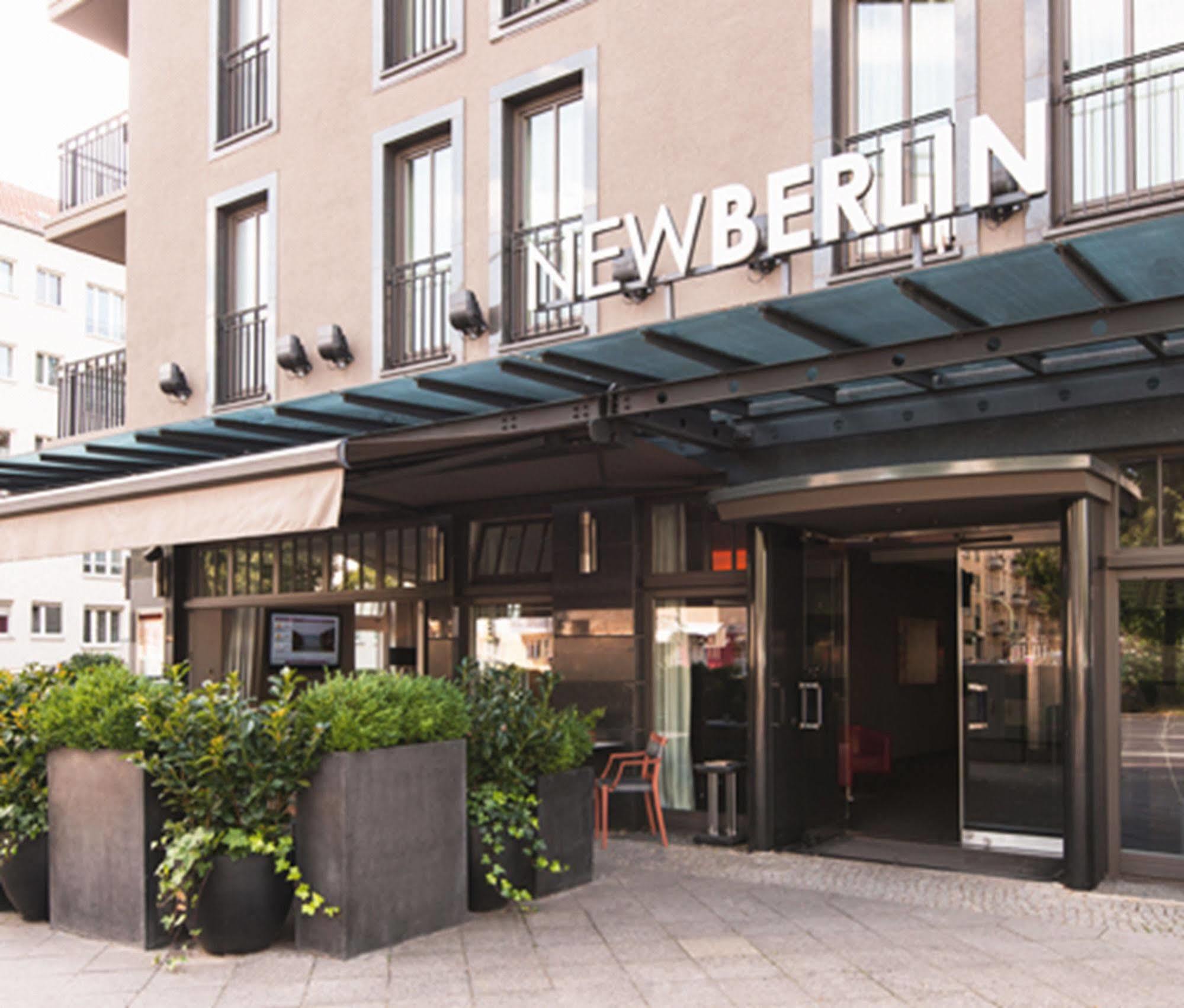 New Berlin Hotel Екстериор снимка