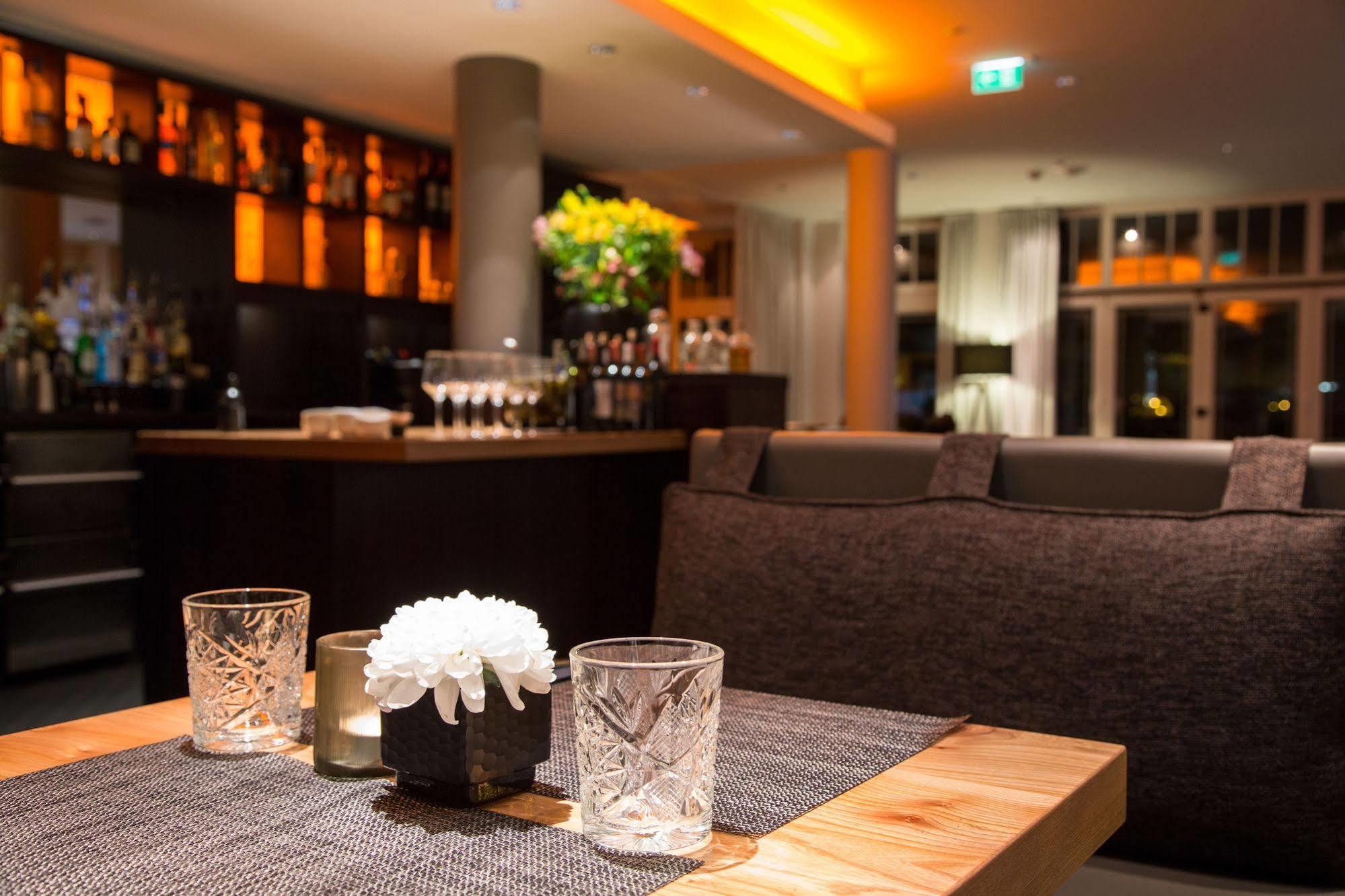New Berlin Hotel Екстериор снимка
